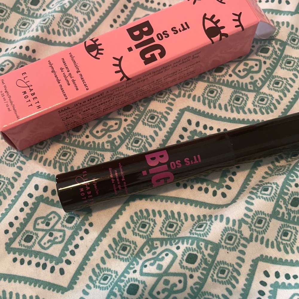 Elizabeth Mott it’s so big mascara